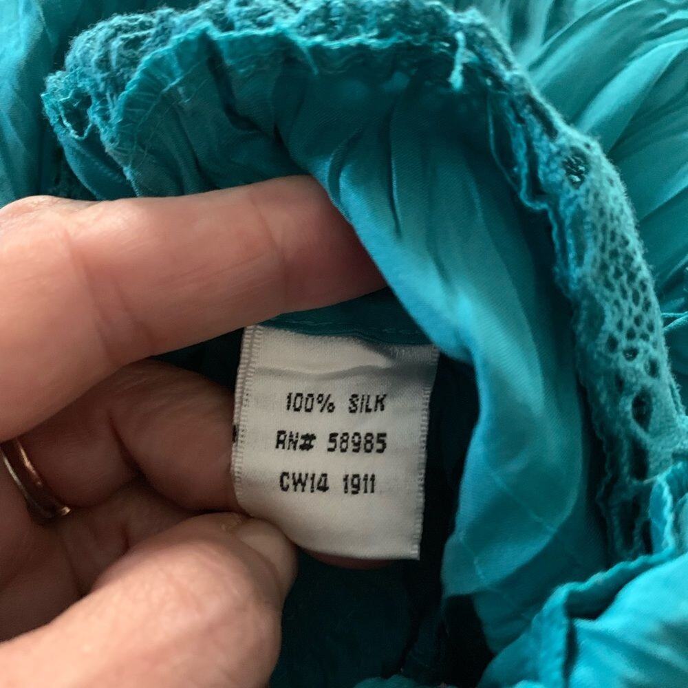 NWT LF STORES EMMA & SAM TEAL SILK CAMISOLE CAMI TOP XS - Picture 7 of 8
